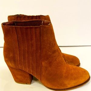Steve Madden Suede Brown Ankle Boots